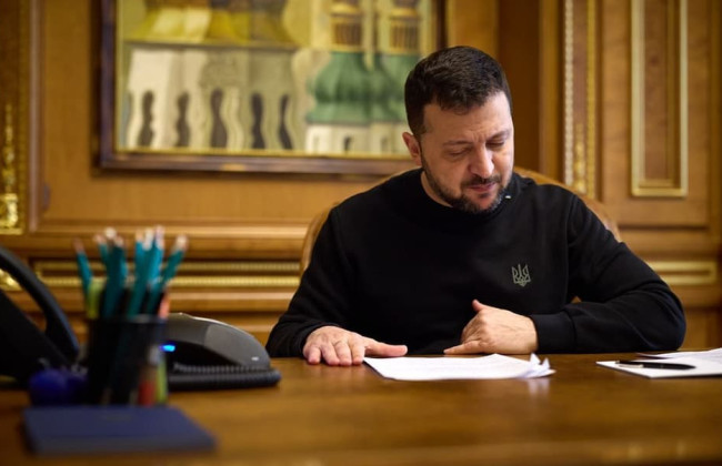 Володимир Зеленський не підписуватиме скандальний закон «про дрова»