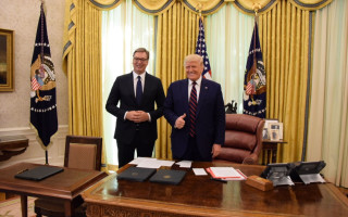 Канцлер Австрії Нехаммер і президент Сербії Вучич привітали Трампа з перемогою на виборах у США