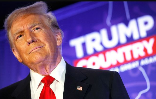 Спецпрокурор розпочав переговори з Мін'юстом США щодо припинення кримінальних справ проти Трампа