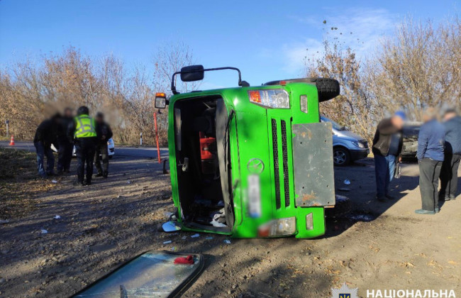 Под Белой Церковью водитель во время обгона врезался в грузовик