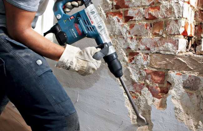 Верховный Суд постановил, на основании какой статьи владелец земельного участка может обратиться с иском о демонтаже самовольно построенного сооружения