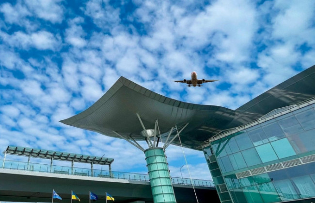 Авіапольоти можуть повернутися в Україну вже в січні 2025 року