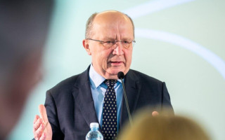Майбутній єврокомісар з оборони заявив про мету підготувати ЄС до війни з рф