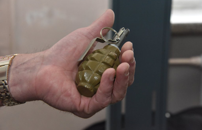 Суд наказал участника боевых действий, который привез из Крынок домой боевую гранату