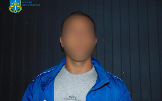 У Києві судили псевдоволонтера, який обкрадав пенсіонерів