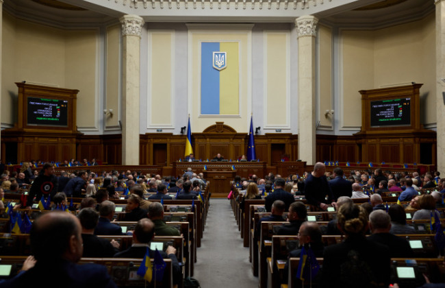 Раде рекомендуют принять за основу законопроект по защите права работников после незаконного увольнения