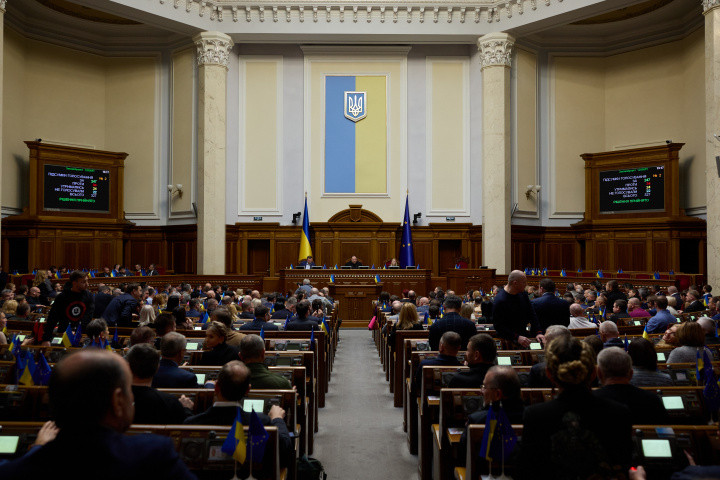 Раді рекомендують прийняти за основу законопроект щодо захисту права працівників після незаконного звільнення