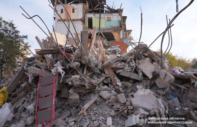 В Запорожье спасатели завершили разбор завалов - среди погибших и пострадавших есть дети