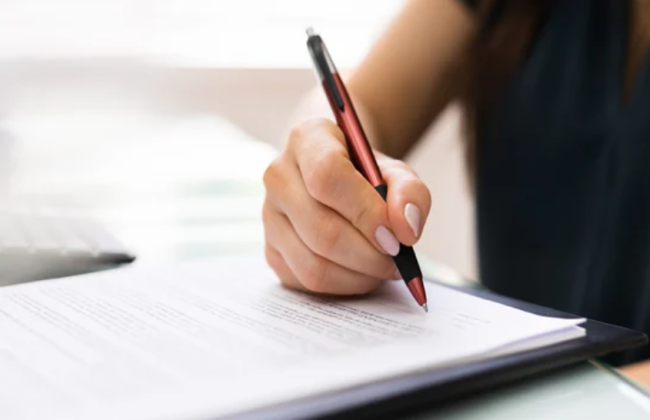 Как несовершеннолетние могут получить идентификационный код через электронный кабинет