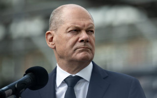 Олаф Шольц заявил, что готов объявить вотум доверия своему правительству к Рождеству