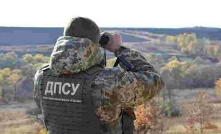 На Одещині затримали групу чоловіків, які за $3000 йшли за кордон
