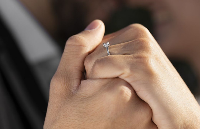 Суд в США постановил, что если свадьба не состоялась, то помолвочное кольцо следует вернуть тому, кто его купил