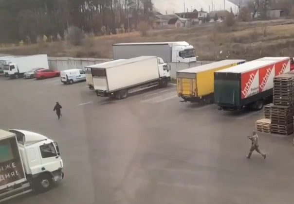 Минобороны расследует стрельбу работника ТЦК под Киевом – видео