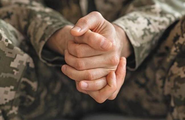 Суд четвертый раз за год наказал военнослужащего, который не выполнял ограничительные предписания относительно своей матери