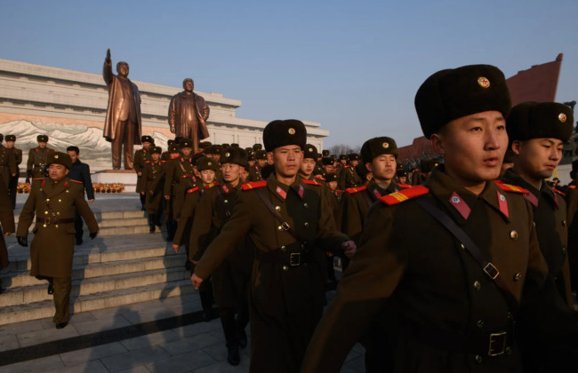 Северная Корея может направить до 100 тысяч военных на войну России – Bloomberg