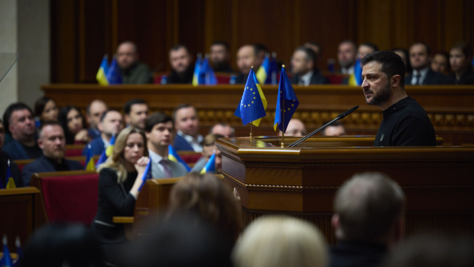 Володимир Зеленський анонсував перезапуск дипломатичної служби і зміни у посольствах