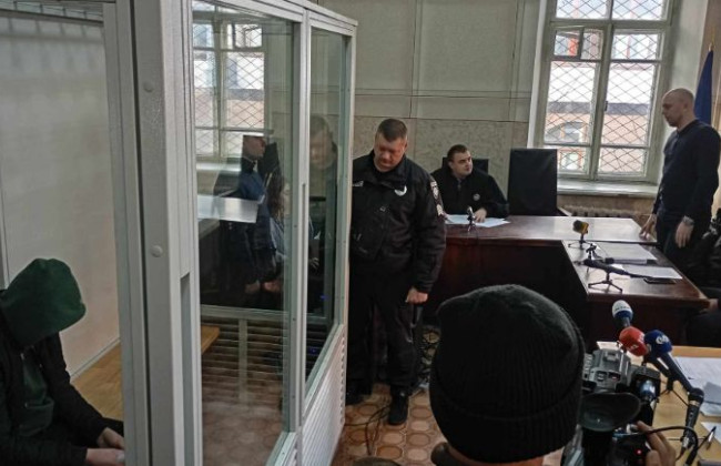 Влетел в остановку общественного транспорта и убил трех женщин — в Хмельницком суд избрал меру пресечения водителю