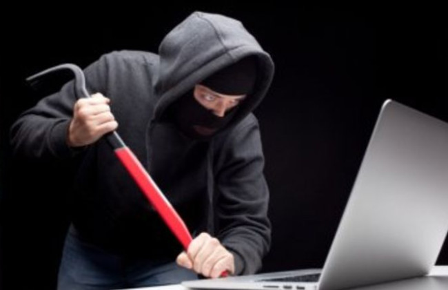 Несанкционированное вмешательство и действия с информацией в электронных системах – правовые аспекты