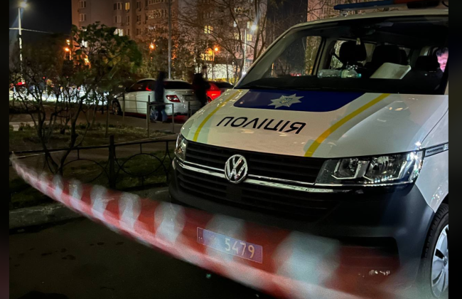 В Киеве 11-летний парень упал из окна многоэтажки