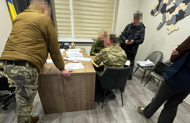 «Білі квитки» за $14 тисяч – на Закарпатті лікарі та посадовці допомагали ухилянтам уникнути мобілізації