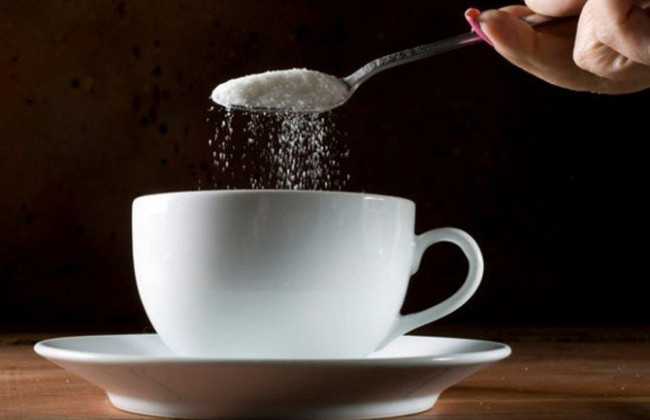 В Румынии владельцы кофеен начали судебную битву за кофейный сахар