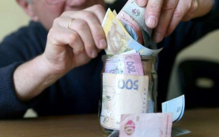 Який розмір пенсії отримують українці, якщо вони не змогли накопичити необхідний стаж