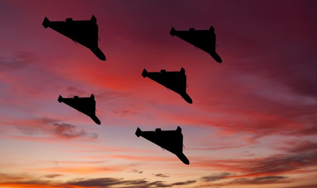 В Киевской области повреждено промышленное предприятие в результате вражеской атаки «шахедами»