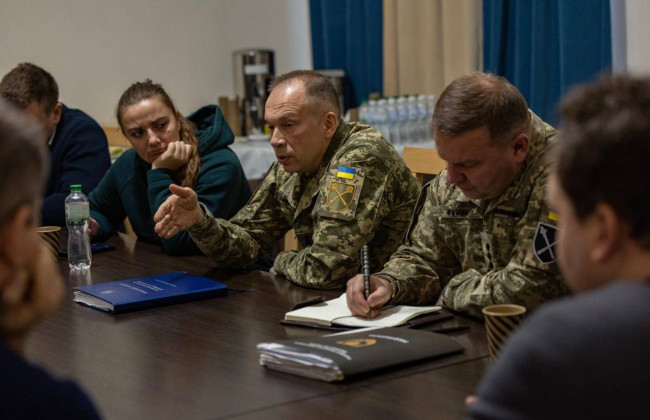 Привернення уваги до проблем фронту допомагає швидко на них реагувати, – Олександр Сирський