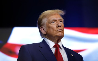 Трамп обіцяє в перший день президентства збільшити мита на товари з Китаю, Мексики та Канади