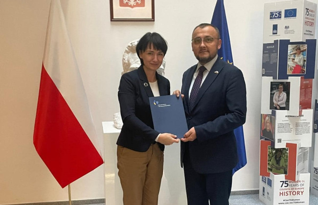 Новый посол Украины Василий Боднар вручил копии верительных грамот в МИД Польши