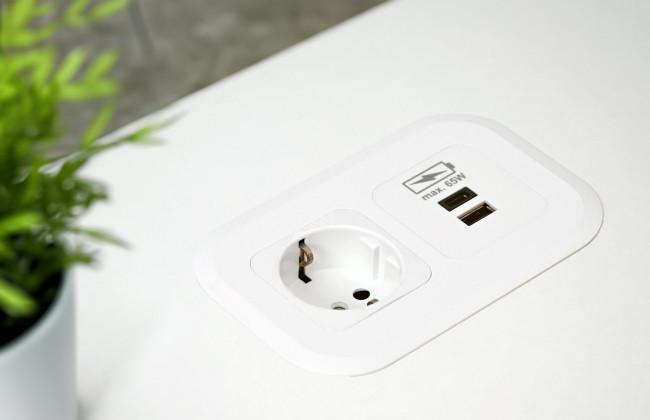 Уряд заборонив відключення світла для підприємств, що імпортують понад 60% електроенергії