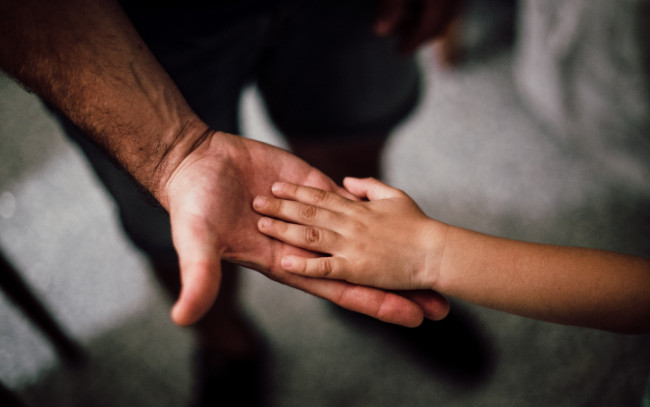 В Хмельницкой области мужчину посади в тюрьму на шесть лет за изнасилование 5-летнего соседа