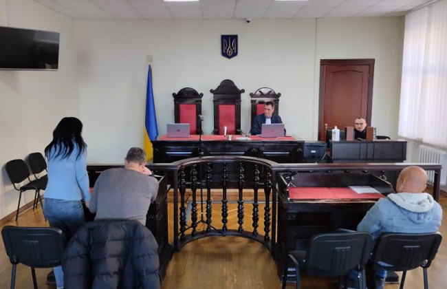 Жінка постала перед судом за домашнє насильство після бурхливої ​​сварки з колишнім чоловіком — чим все закінчилося