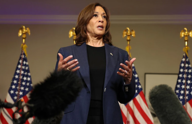 Камала Харрис не опережала Дональда Трампа в колеблющихся штатах, — внутренние опросы