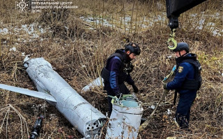 В одному з районів Києва виявили залишки авіаційної крилатої ракети Х-55, фото