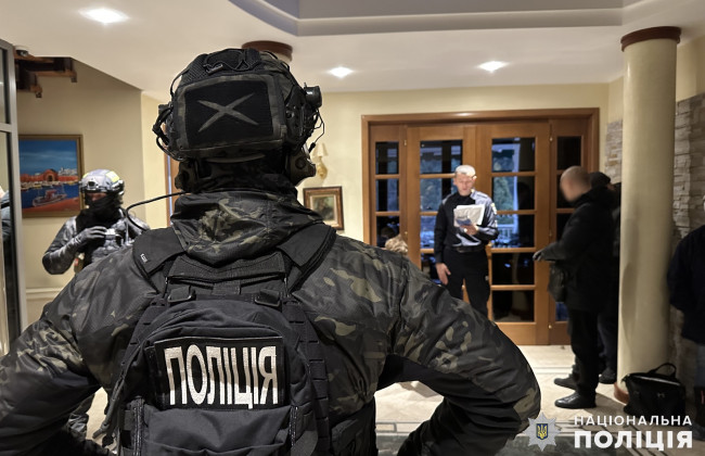 Колишнього радника Міноборони та ексдепутата підозрюють у розкраданні понад $10 млн на закупівлі форми для ЗСУ