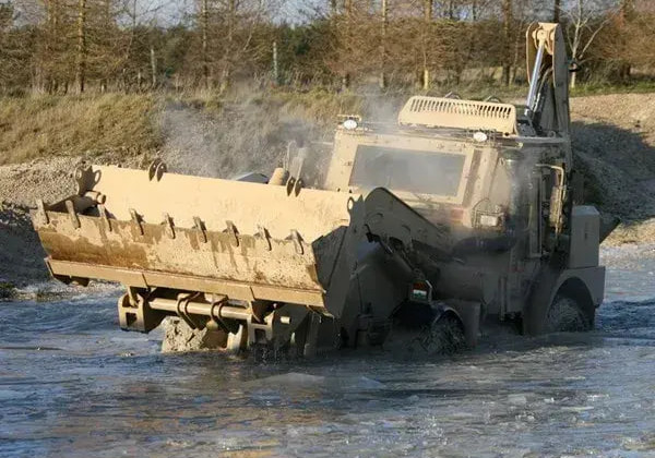 ВСУ пополнились мощным экскаватором JCB HMEE для тяжелых условий на передовой