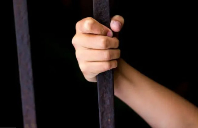 За решетку в 10 лет — в Австралии детей смогут засудить до пожизненного заключения