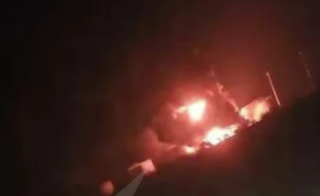 В Ростовской области после атаки дронов горит нефтебаза, видео