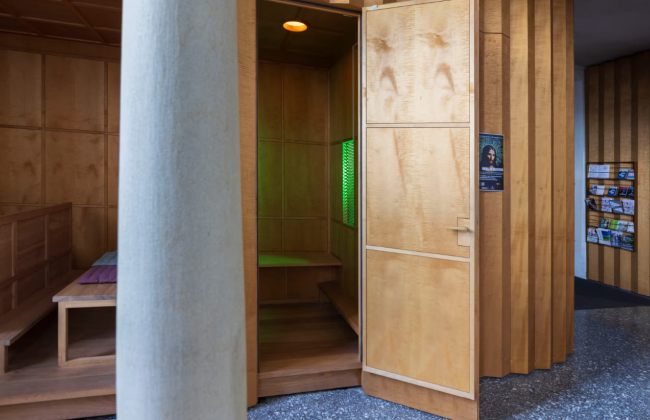 У Швейцарії церква встановила «цифрового Ісуса» на основі штучного інтелекту