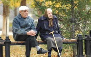 Деякі українці можуть отримати пенсію за шість місяців наперед