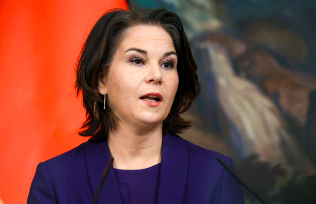 Германия может ввести миротворческие силы в Украину, — глава МИД Бербок