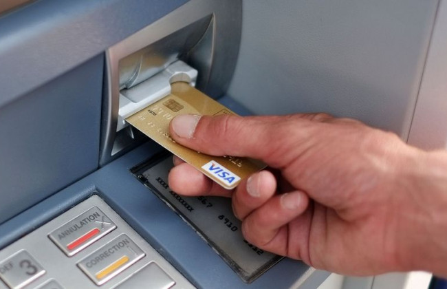 В Ровенской области мужчина украл с карты военного более 125 тысяч