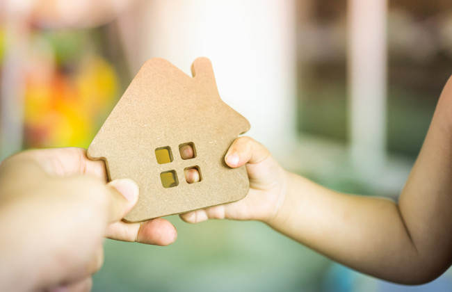 Владельцем недвижимости является несовершеннолетнее лицо — на кого составляется налоговое уведомление-решение