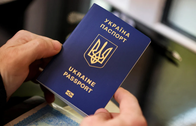 Велика Палата ВС висловилася щодо визначення строку видання Президентом указів про прийняття особи до громадянства або припинення громадянства України