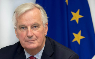 Емманюель Макрон відправив у відставку прем'єра Мішеля Барньє