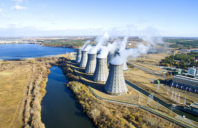 Українські АЕС поновлюють роботу після ударів Росії, але проблеми з енергопостачанням залишаються