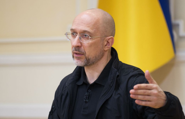 Денис Шмыгаль объяснил, как 20 тысяч гривен зарплаты для бронирования реализует принцип «воюй или работай»