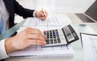 Продавець відмовився скласти податкову накладну — які дії покупця