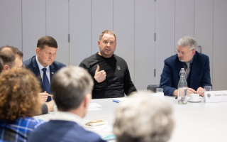 Андрій Єрмак закликав Британію посилити санкції проти РФ та продовжити навчання українських військових
